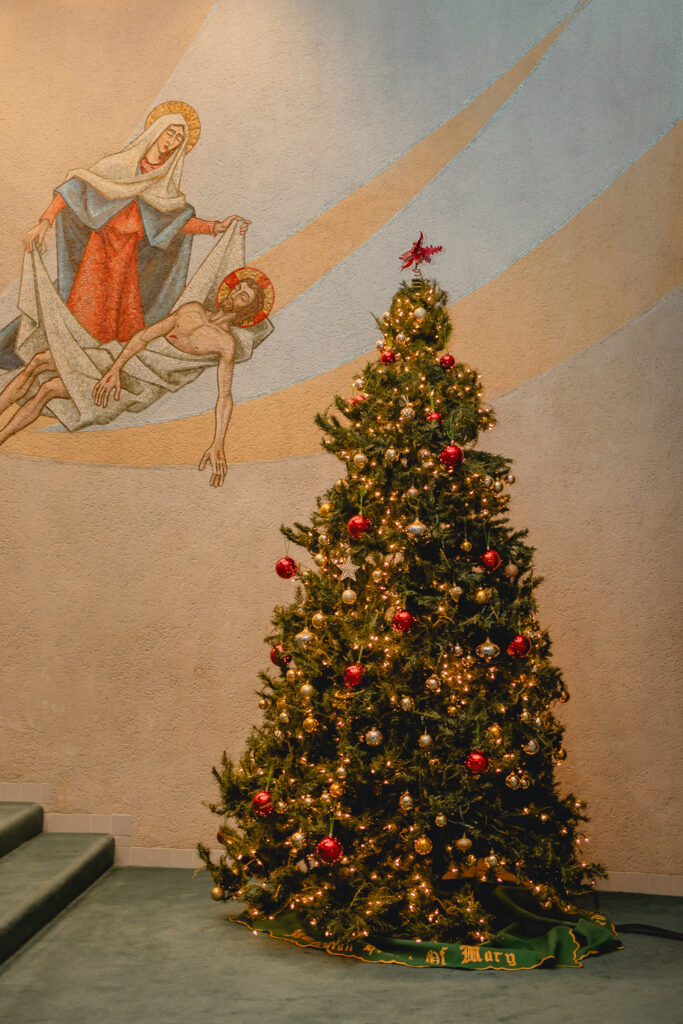 detail shot of a decorated christmas tree in the chapel